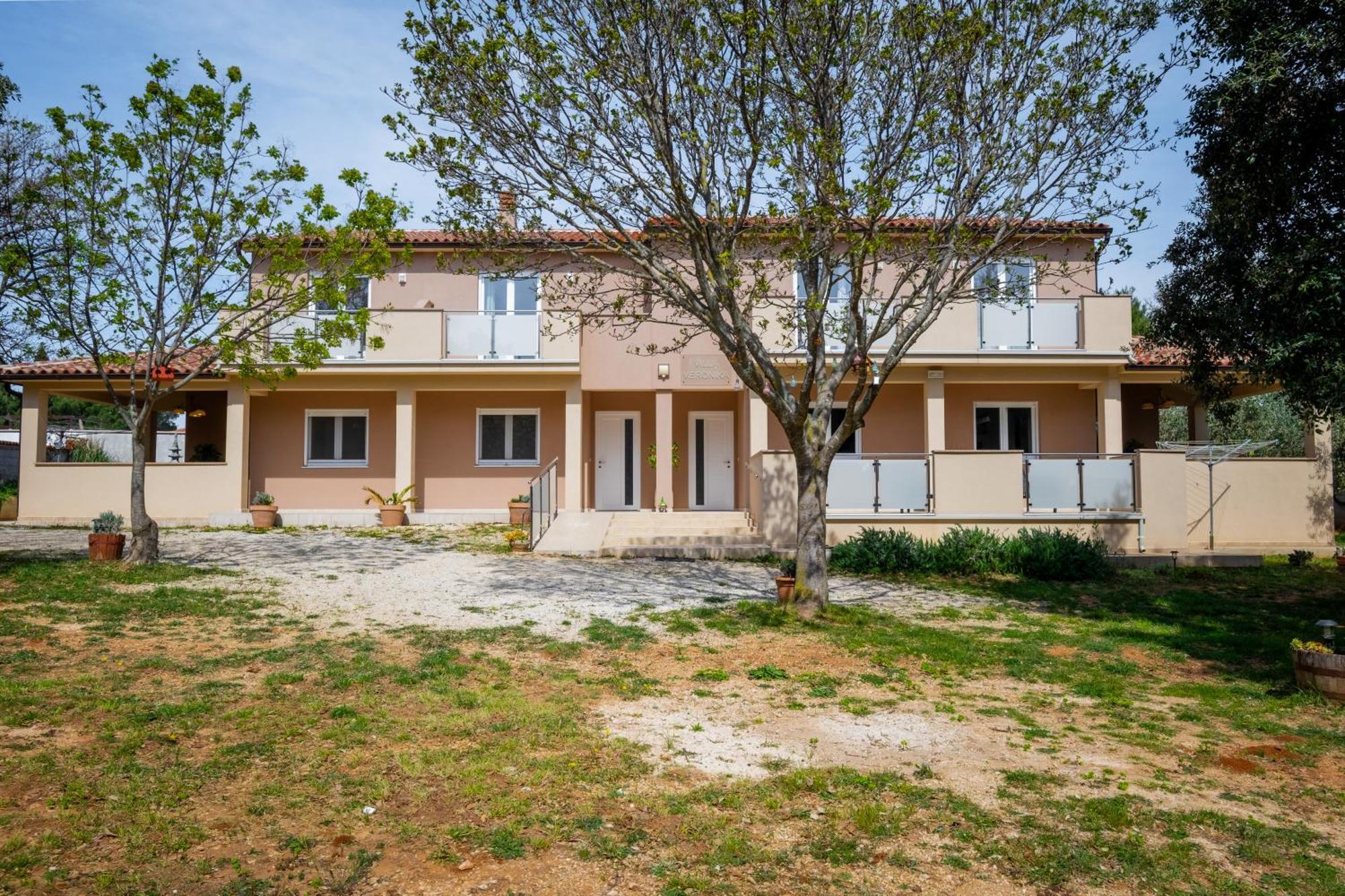 Villa Veronika Vinkuran Luaran gambar
